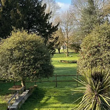 Charmante Maisonnette Avec Piscine Chauffée Et Jardin Partagé Près De Bagnoles De L'orne - Fr-1-497-199 * La Chapelle d'Audaine