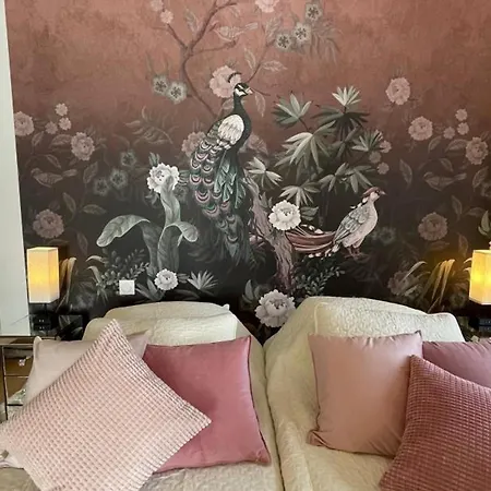 Charmante Maisonnette Avec Piscine Chauffée Et Jardin Partagé Près De Bagnoles De L'orne - Fr-1-497-199 Hébergement de vacances