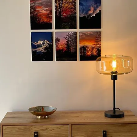 Hébergement de vacances Charmante Maisonnette Avec Piscine Chauffée Et Jardin Partagé Près De Bagnoles De L'orne - Fr-1-497-199 *