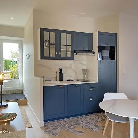 Charmante Maisonnette Avec Piscine Chauffée Et Jardin Partagé Près De Bagnoles De L'orne - Fr-1-497-199 * La Chapelle d'Audaine